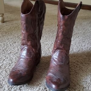 Cherokee cowgirl boots